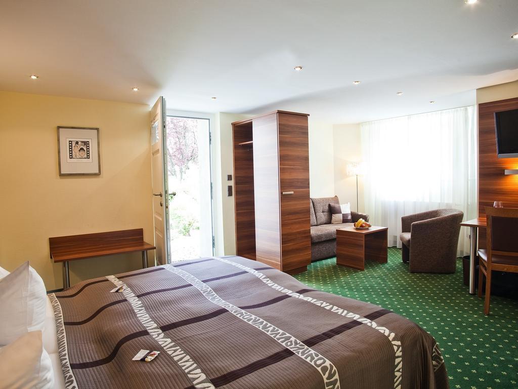 Hotel Schoengarten Garni Линдау Номер фото